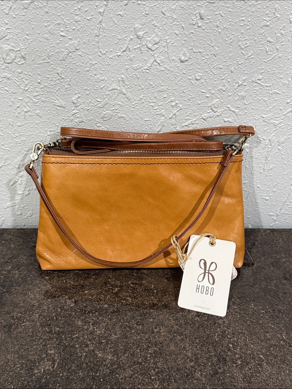 HOBO Darcy Leather Convertible 3-in-1 Crossbody Wristlet Bag Honey NWT